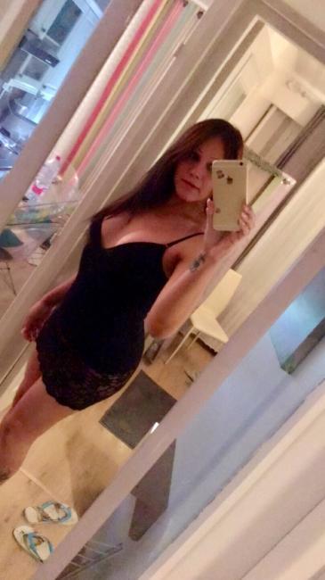 Laura une trans ultra sexy